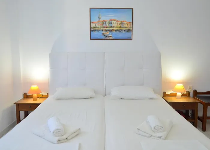 Giannis Отель Адамас