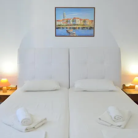 Giannis Hotel Adamantas (Milos)