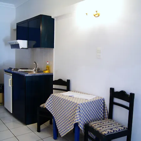 Giannis Hotel Adamantas (Milos)