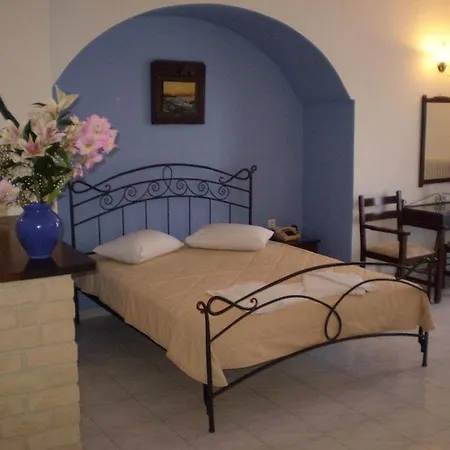 Giannis Adamantas (Milos)