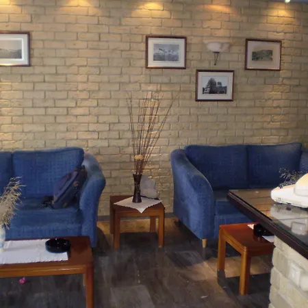 Giannis Adamantas (Milos)