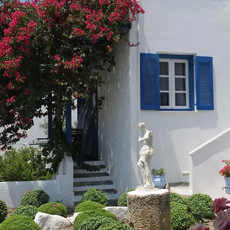 Giannis Hotel Adamantas (Milos)