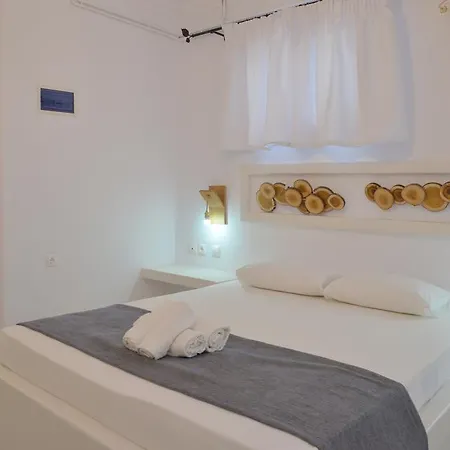 Giannis Hotel Adamantas (Milos)