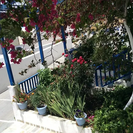 Giannis Adamantas (Milos)