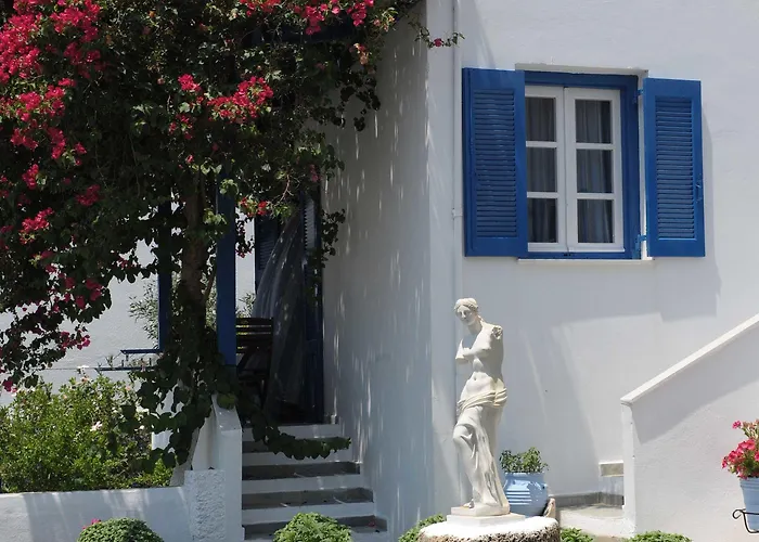 Giannis Hotel Adamantas (Milos)